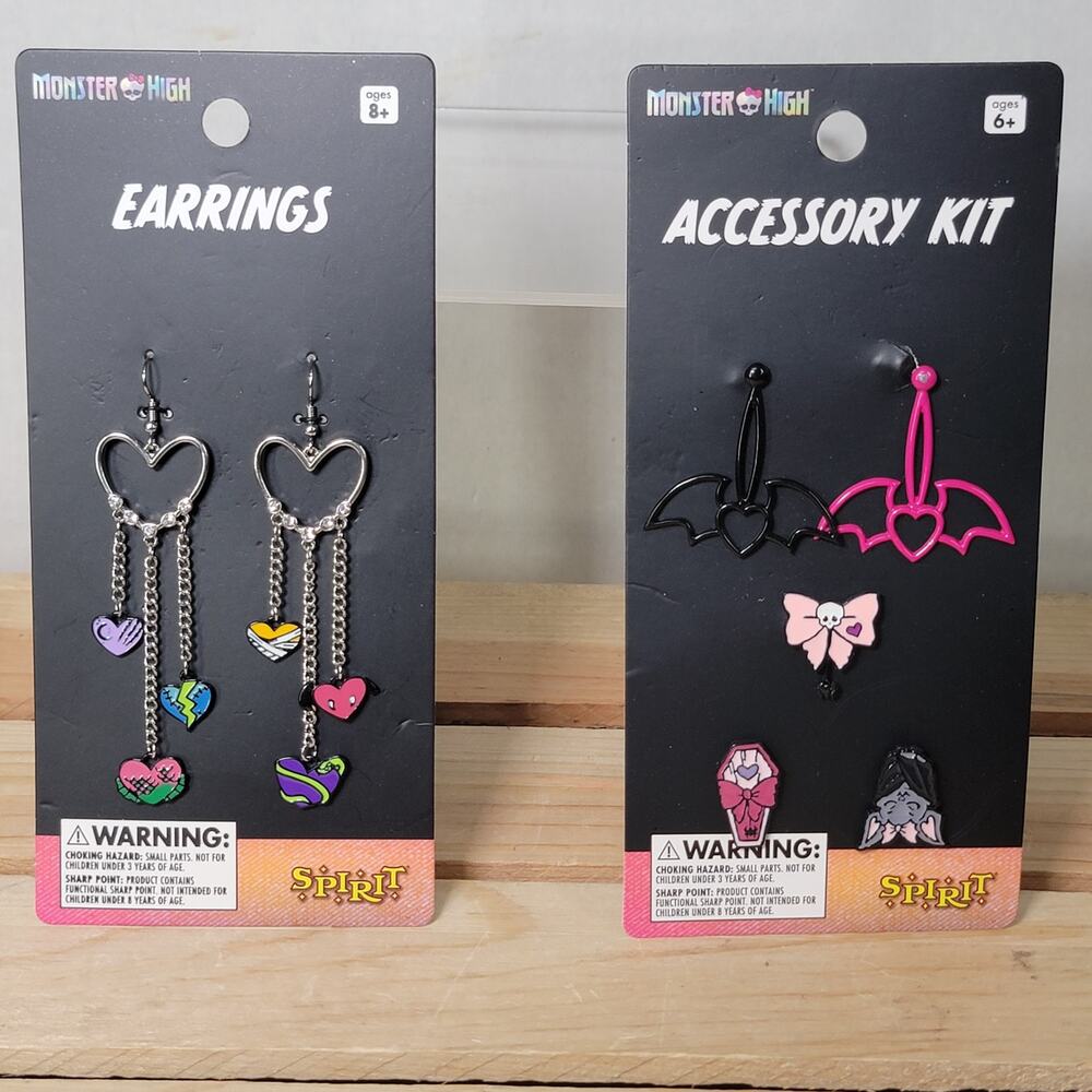 Spirit Halloween / Monster High Earrings & Accessory Kit - NEW